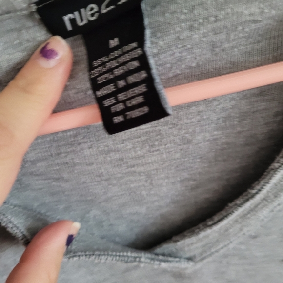 Rue21 long sleeve - Picture 5 of 7
